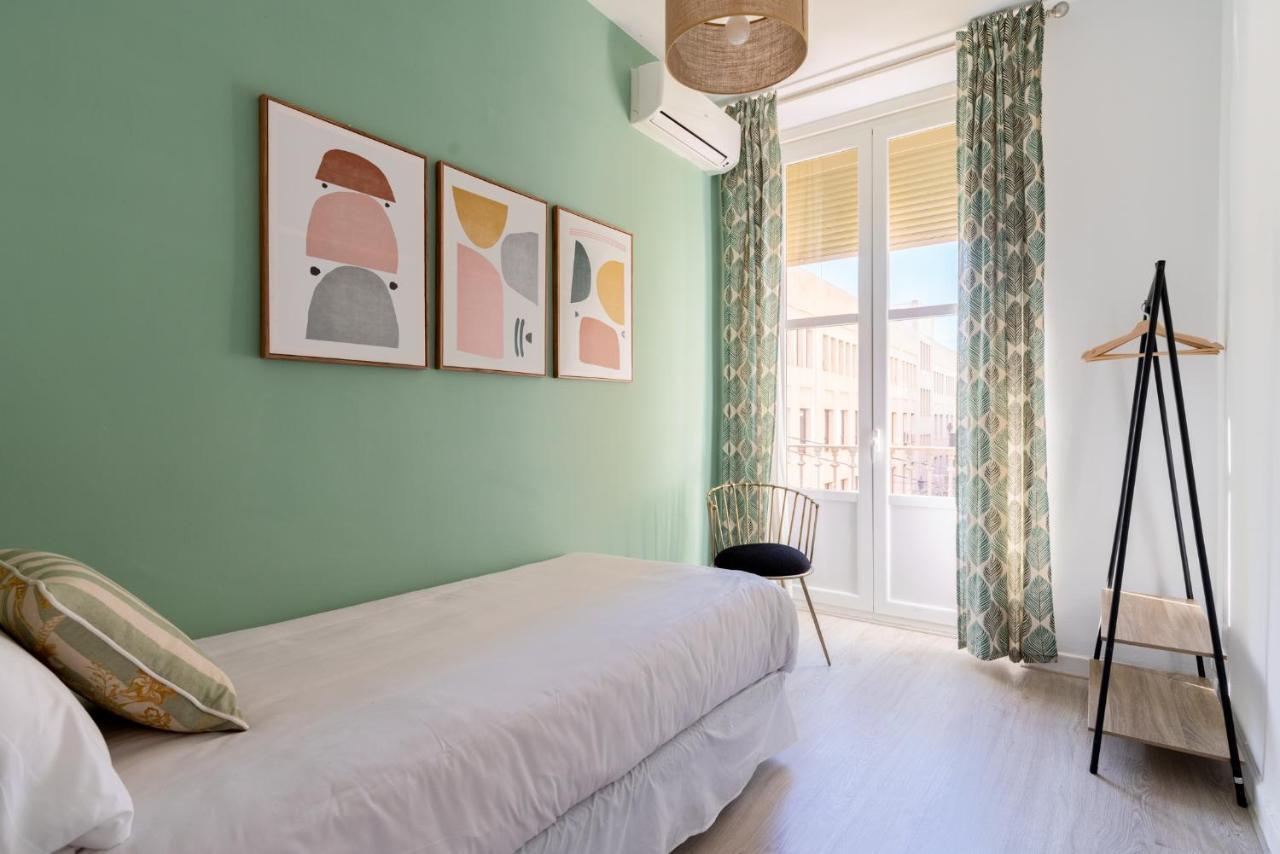Apartments Ole - Tetuan Seville Exterior photo