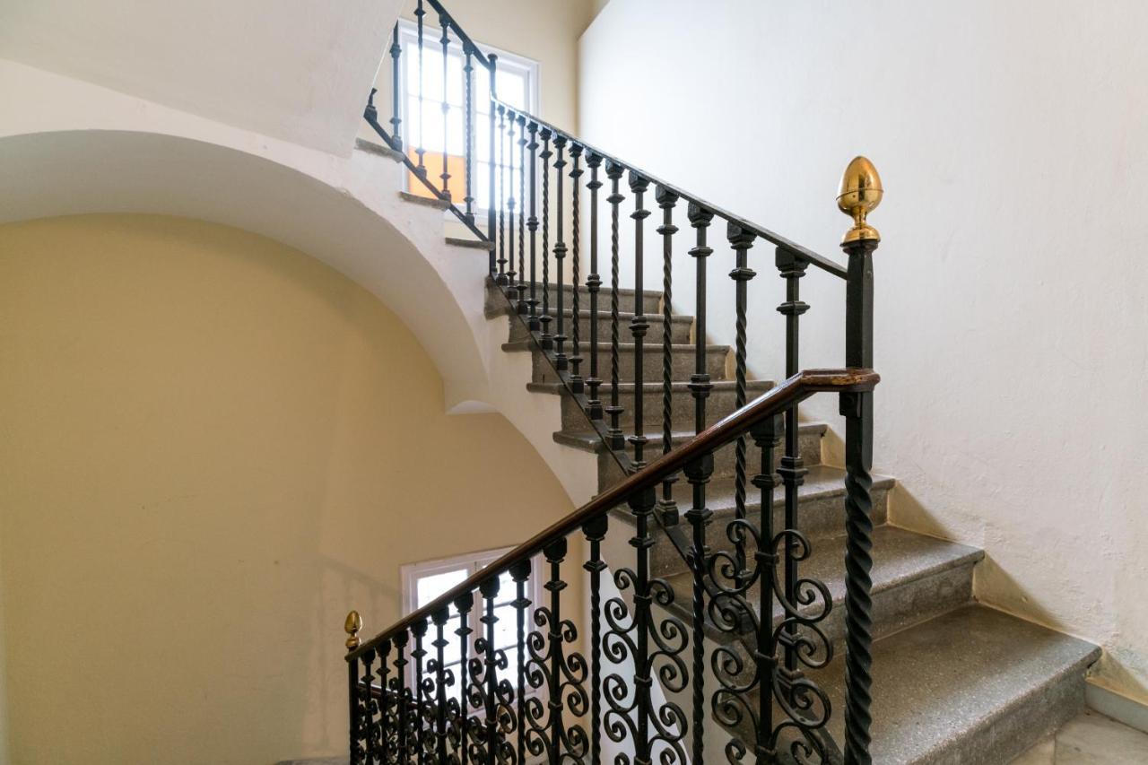 Apartments Ole - Tetuan Seville Exterior photo