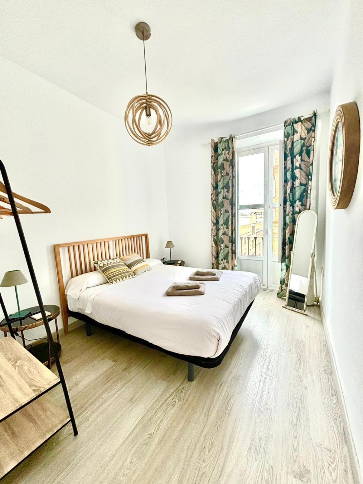 Apartments Ole - Tetuan Seville Exterior photo